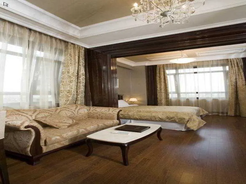 Yeoksam Artnouveau Hotel Seoul
